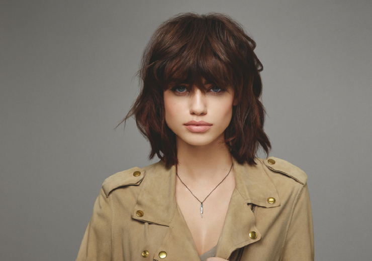 Iconic brunette - Colour World